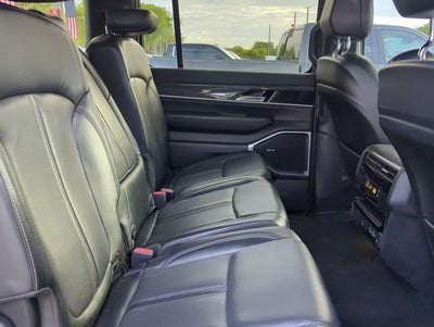 2022 Jeep Wagoneer Series II 4x2