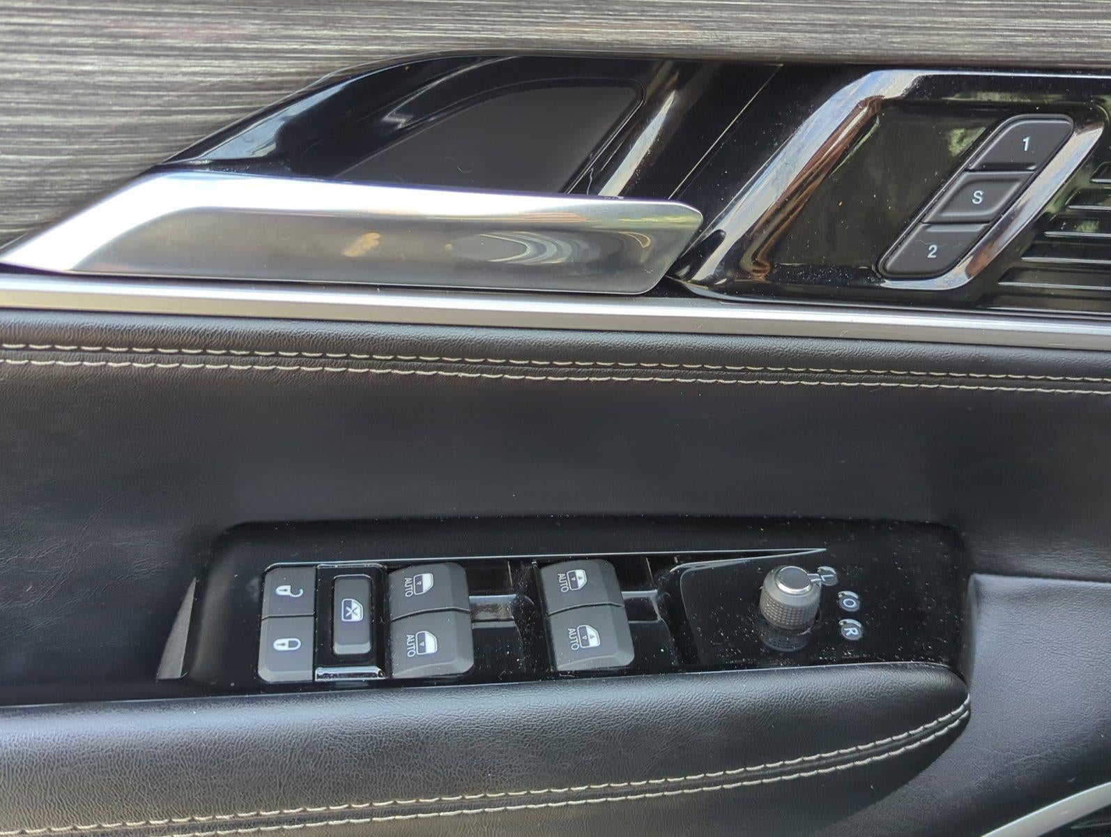 2022 Jeep Wagoneer Series II 4x2