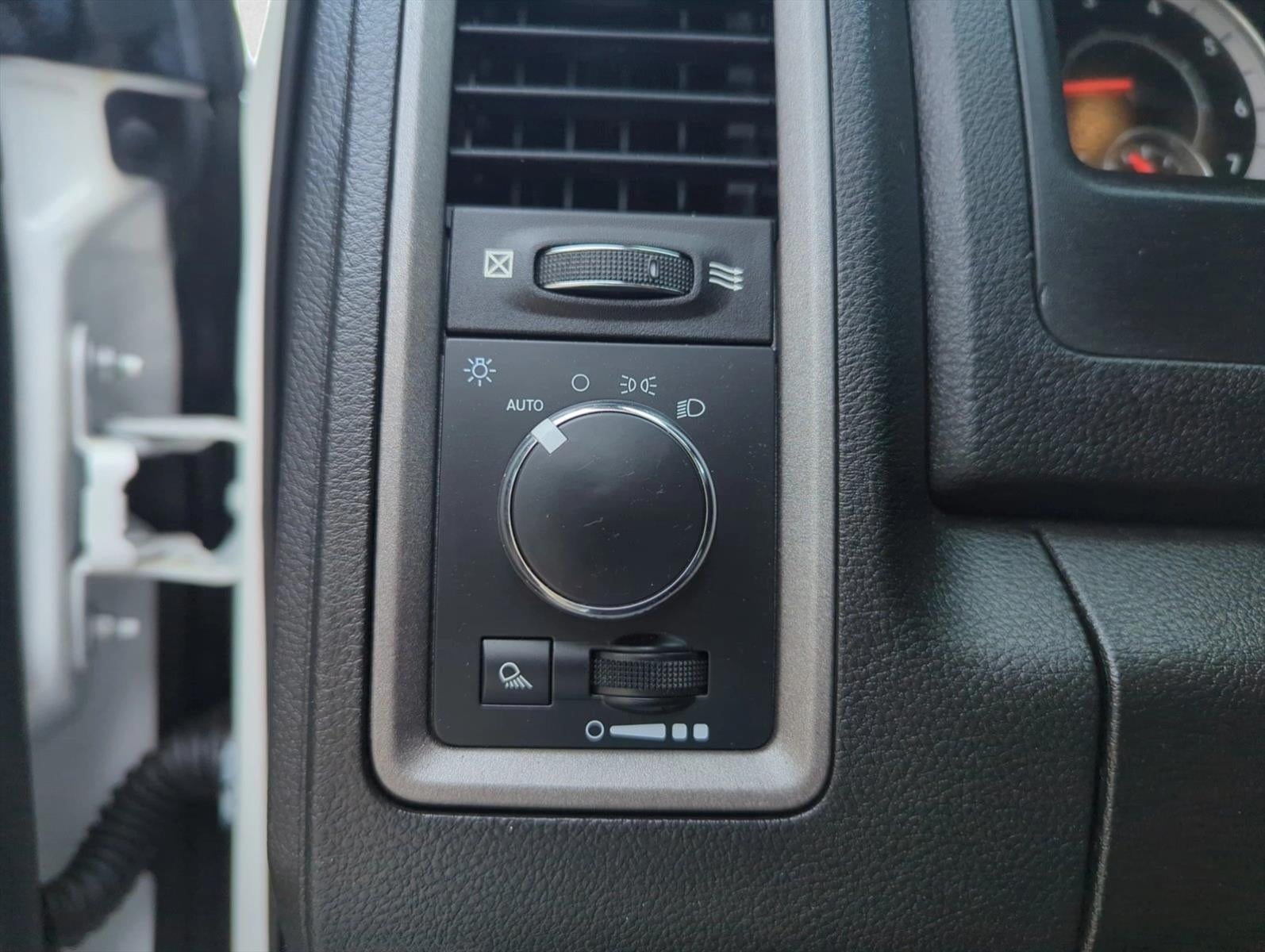 2023 RAM 1500 Classic Tradesman 4x2 Quad Cab 6'4" Box