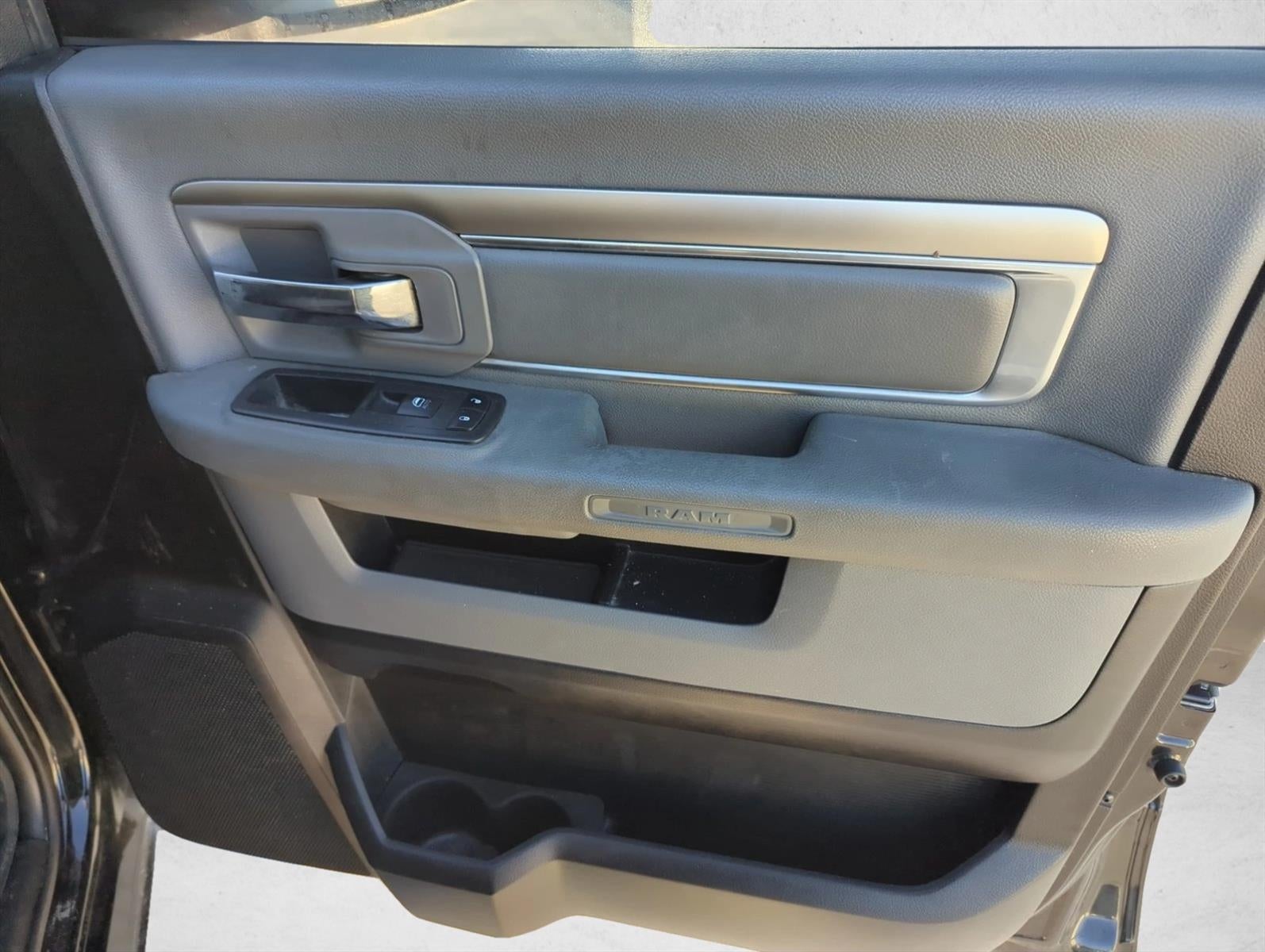 2019 RAM 1500 Classic Lone Star 4x2 Crew Cab 5'7" Box