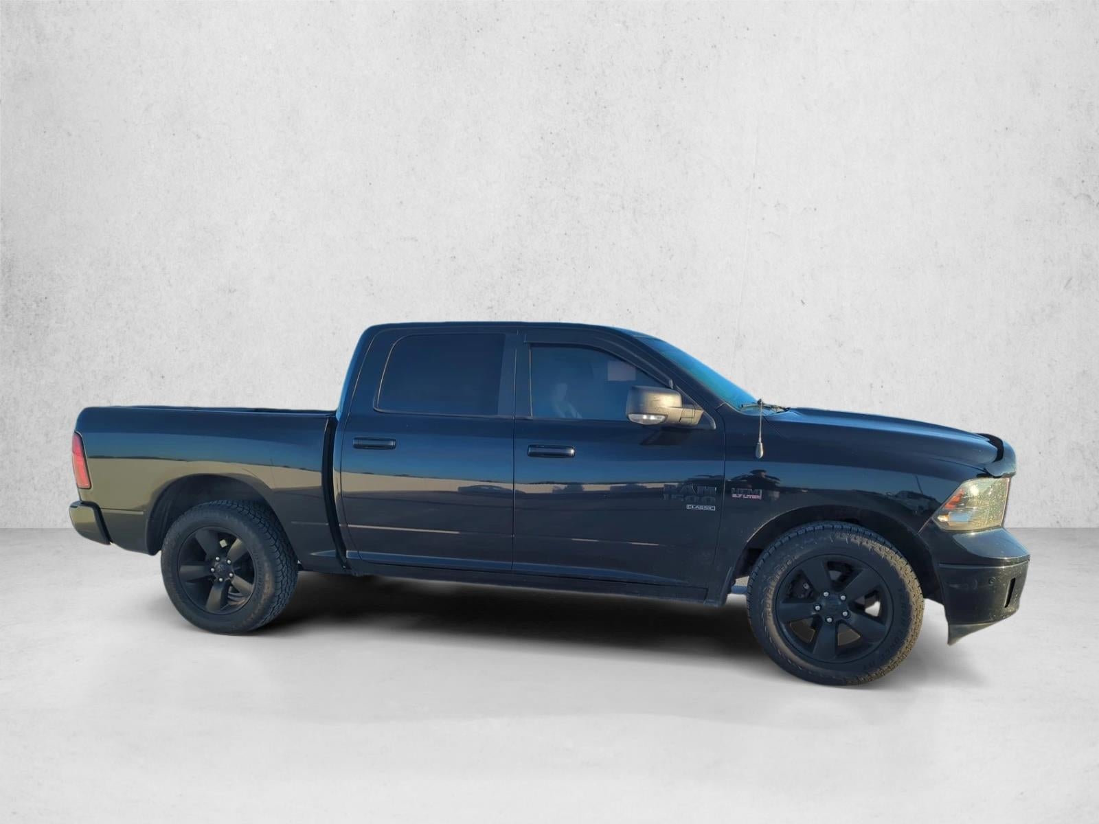2019 RAM 1500 Classic Lone Star 4x2 Crew Cab 5'7" Box