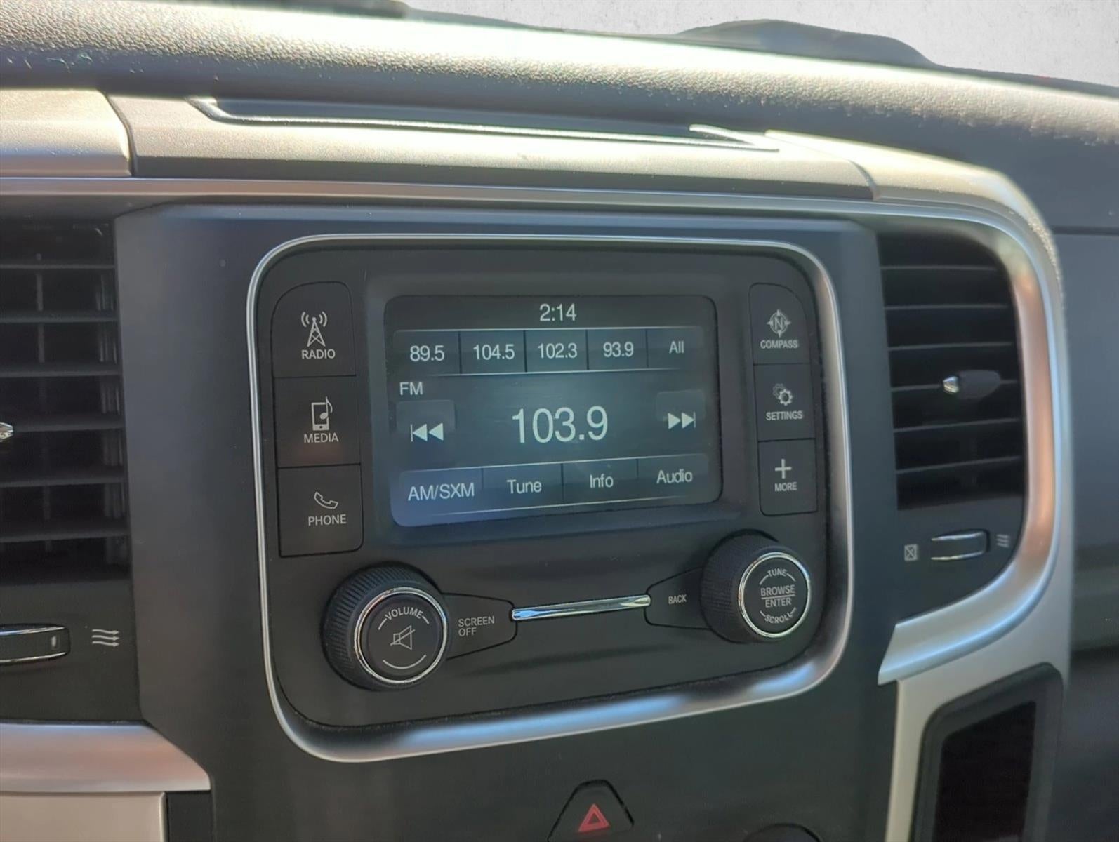 2016 RAM 1500 4WD Quad Cab 6.4 Ft Box SLT