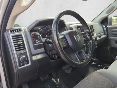 2019 RAM 1500 Classic Big Horn 4x4 Crew Cab 5'7" Box