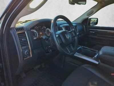 2017 RAM 1500 Night 4x4 Crew Cab 5'7" Box