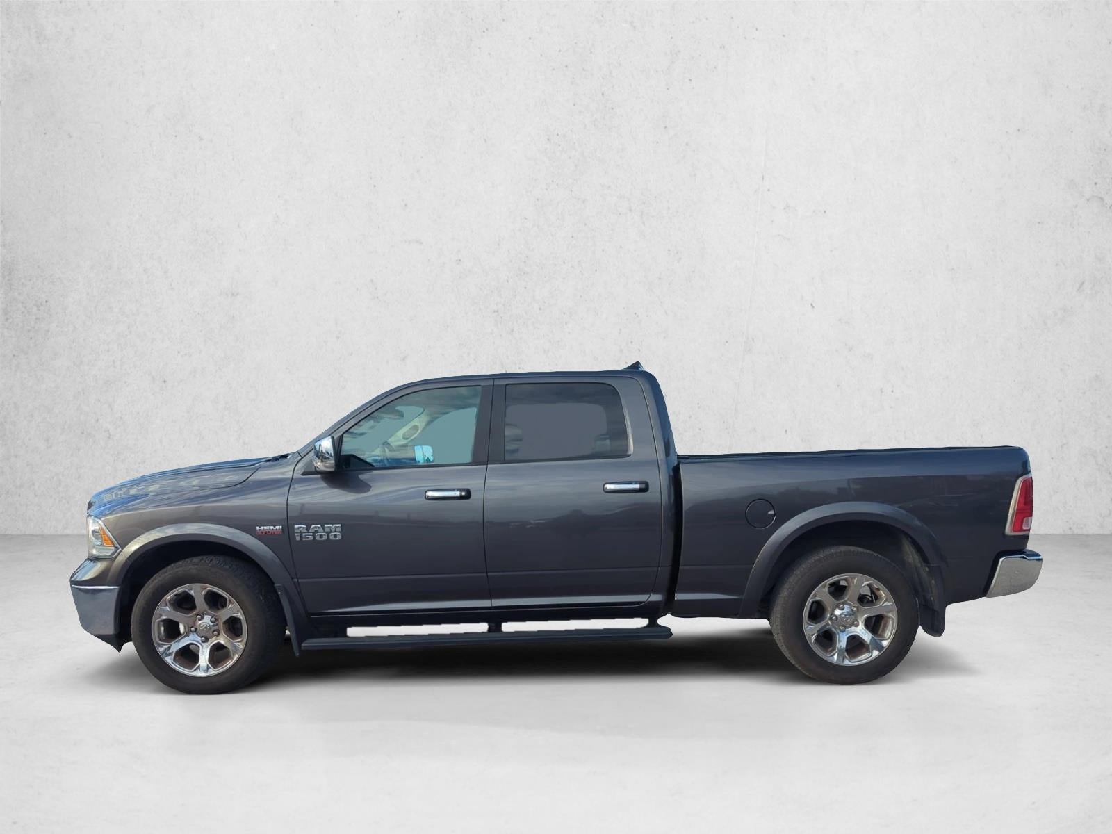 2017 RAM 1500 Laramie 4x4 Crew Cab 6'4" Box