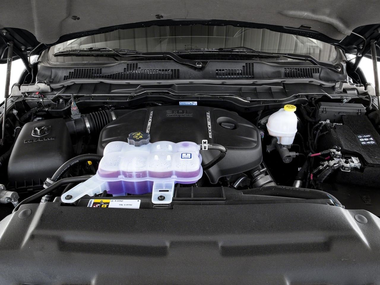 2017 RAM 1500 Laramie 4x4 Crew Cab 6'4" Box