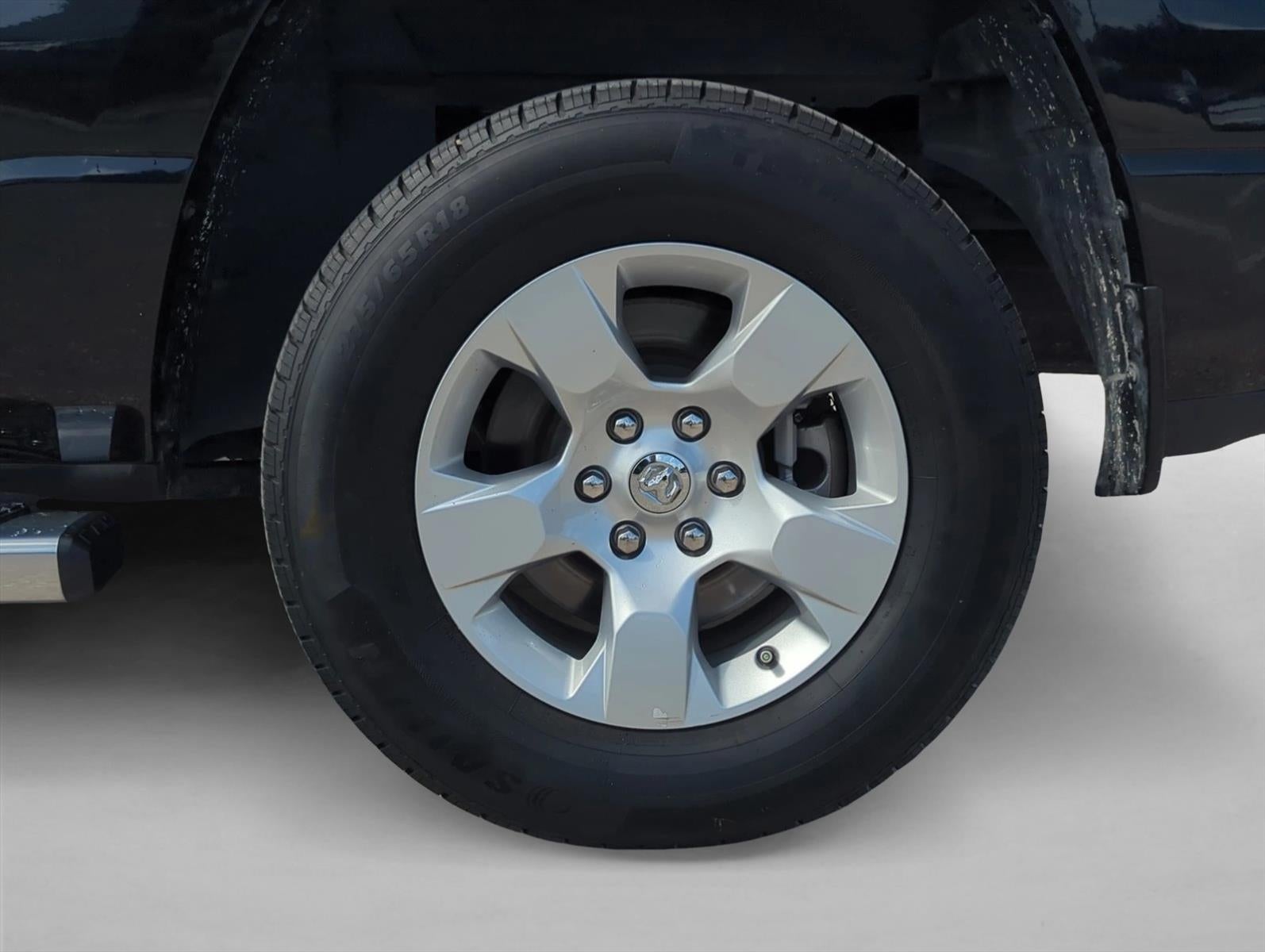 2022 RAM 1500 Lone Star 4x2 Quad Cab 6'4" Box