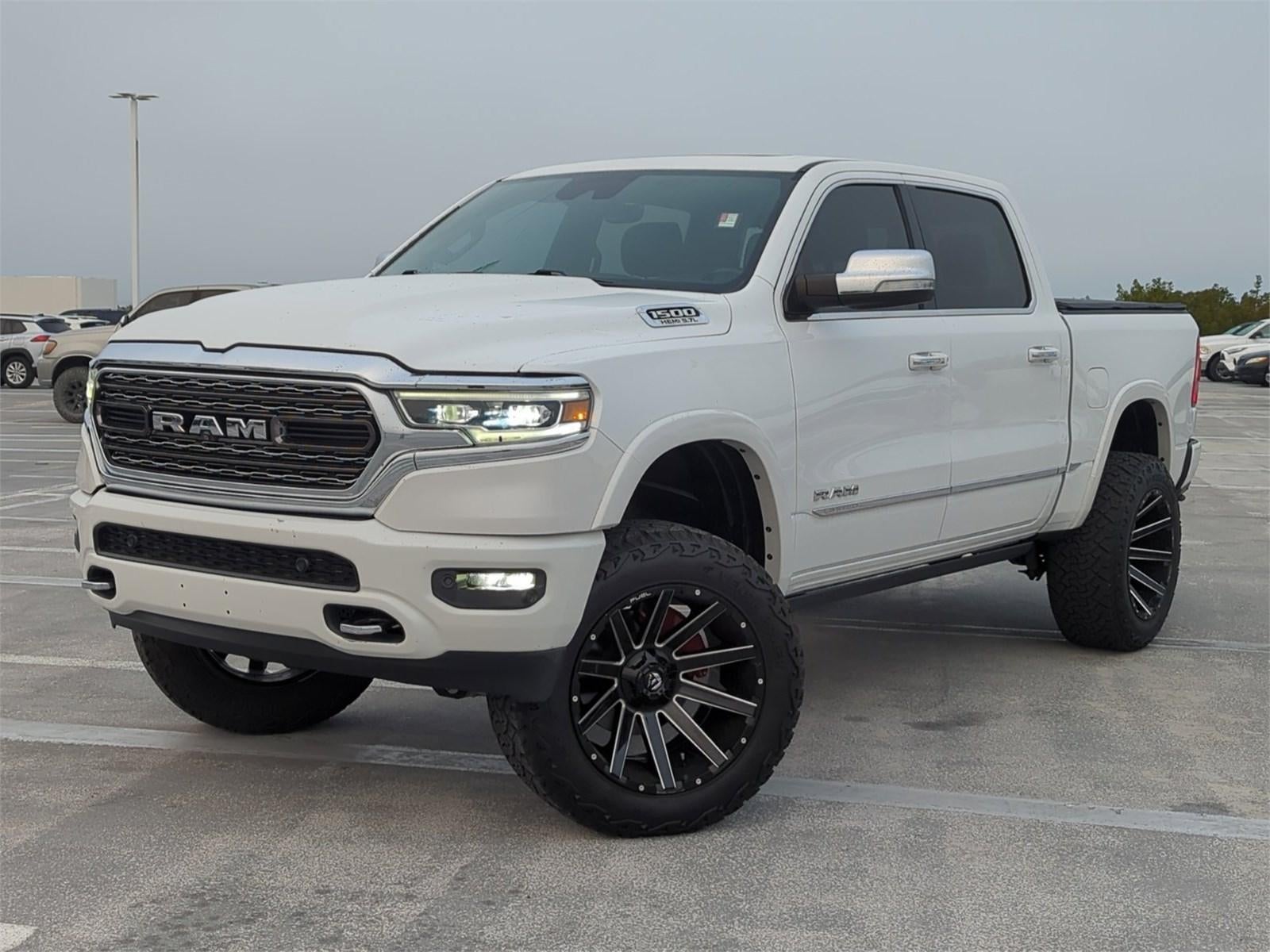 2019 RAM 1500 Limited 4x4 Crew Cab 5'7" Box