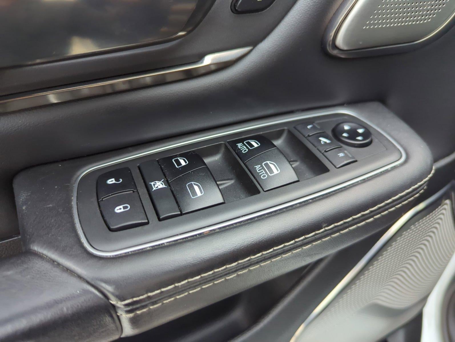 2019 RAM 1500 Limited 4x4 Crew Cab 5'7" Box