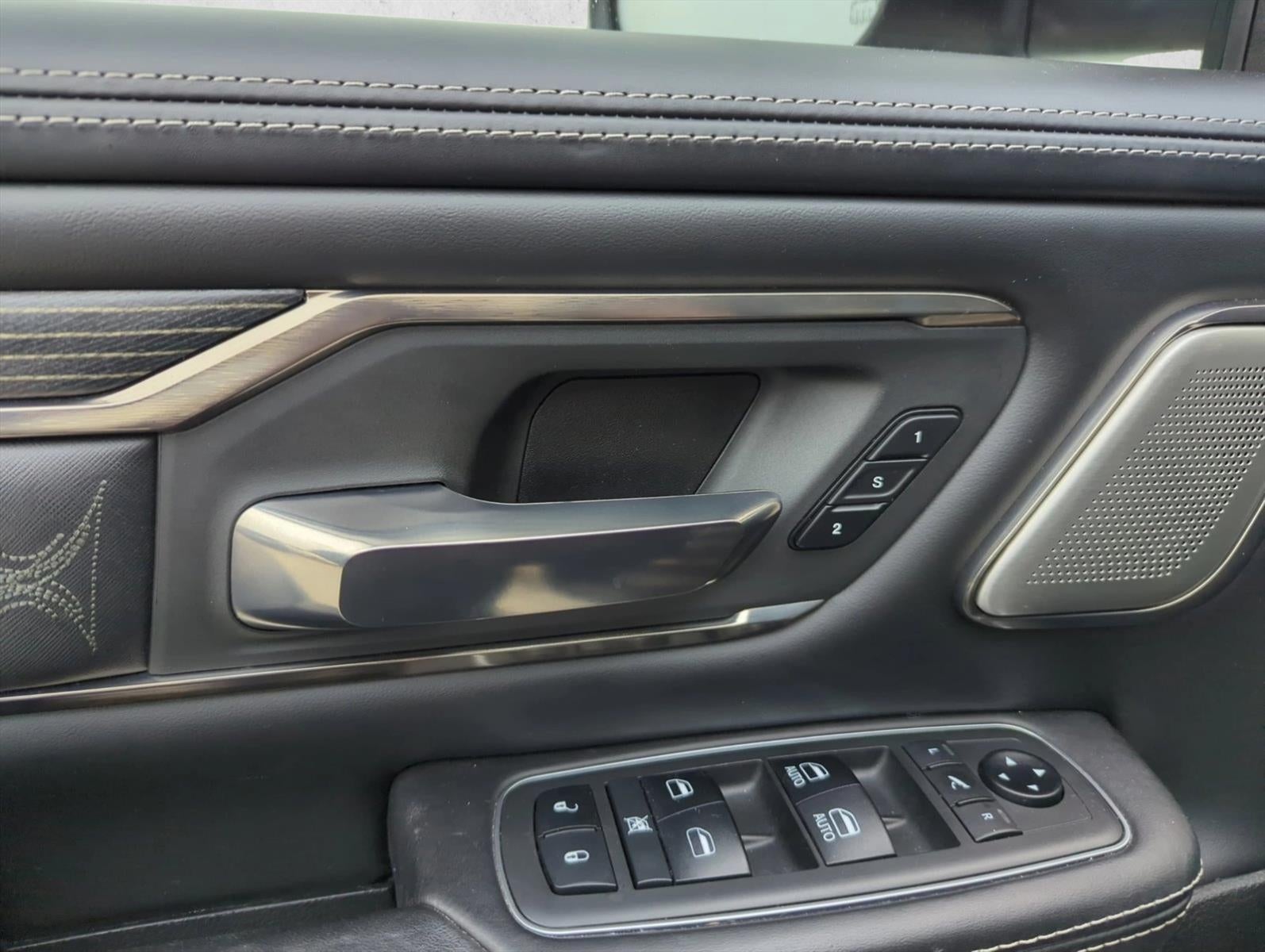 2019 RAM 1500 Limited 4x4 Crew Cab 5'7" Box