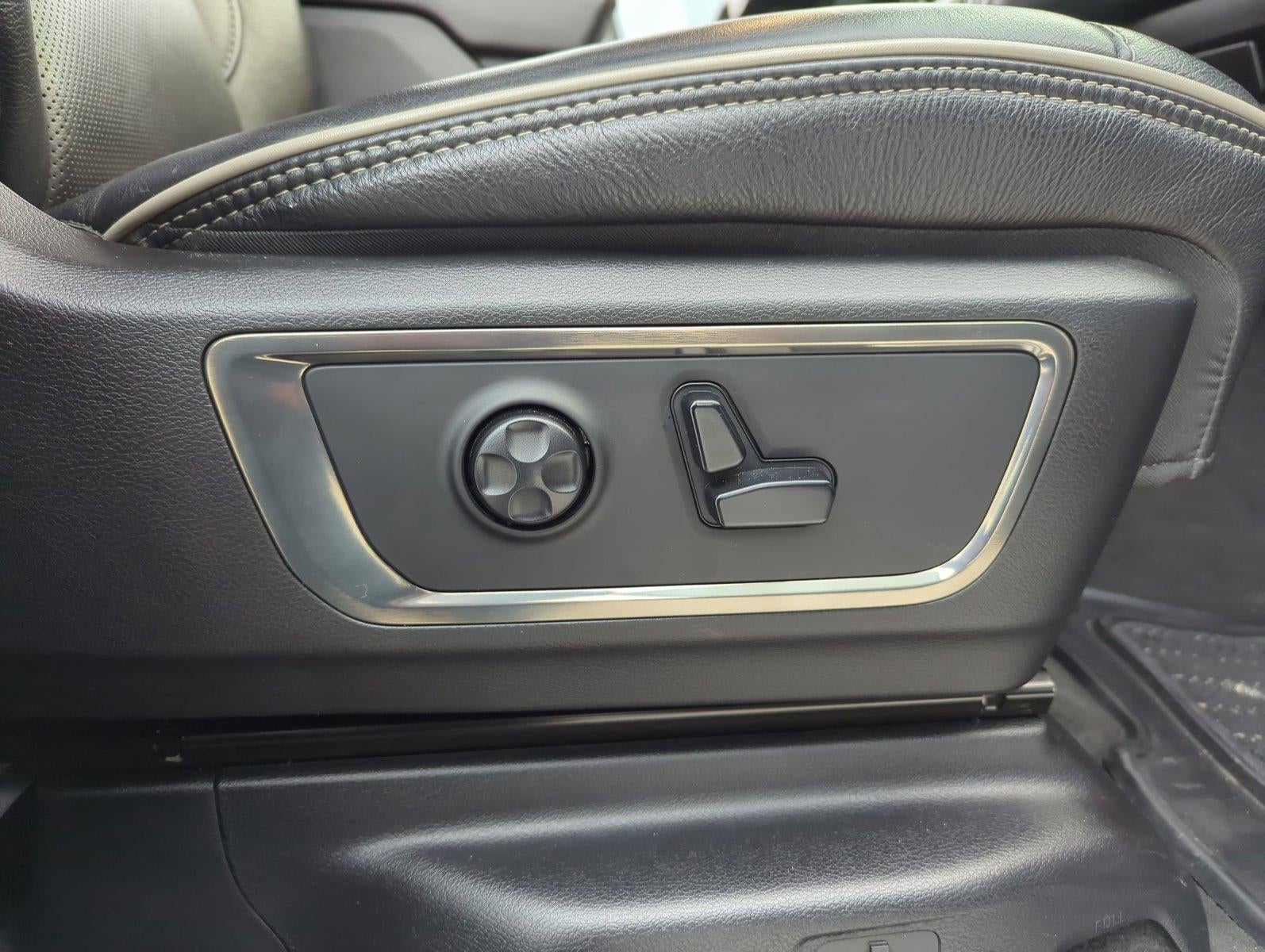 2019 RAM 1500 Limited 4x4 Crew Cab 5'7" Box