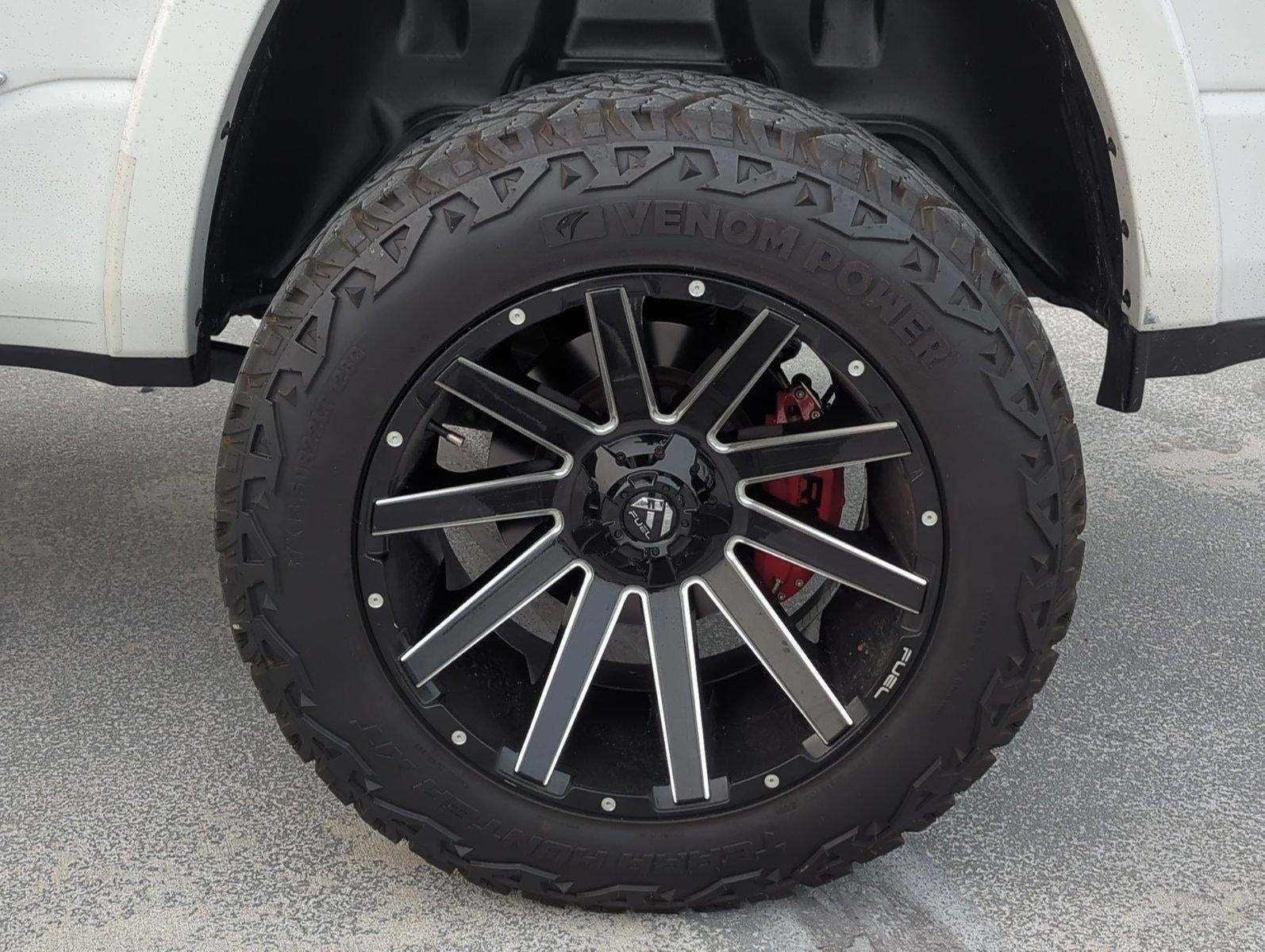 2019 RAM 1500 Limited 4x4 Crew Cab 5'7" Box