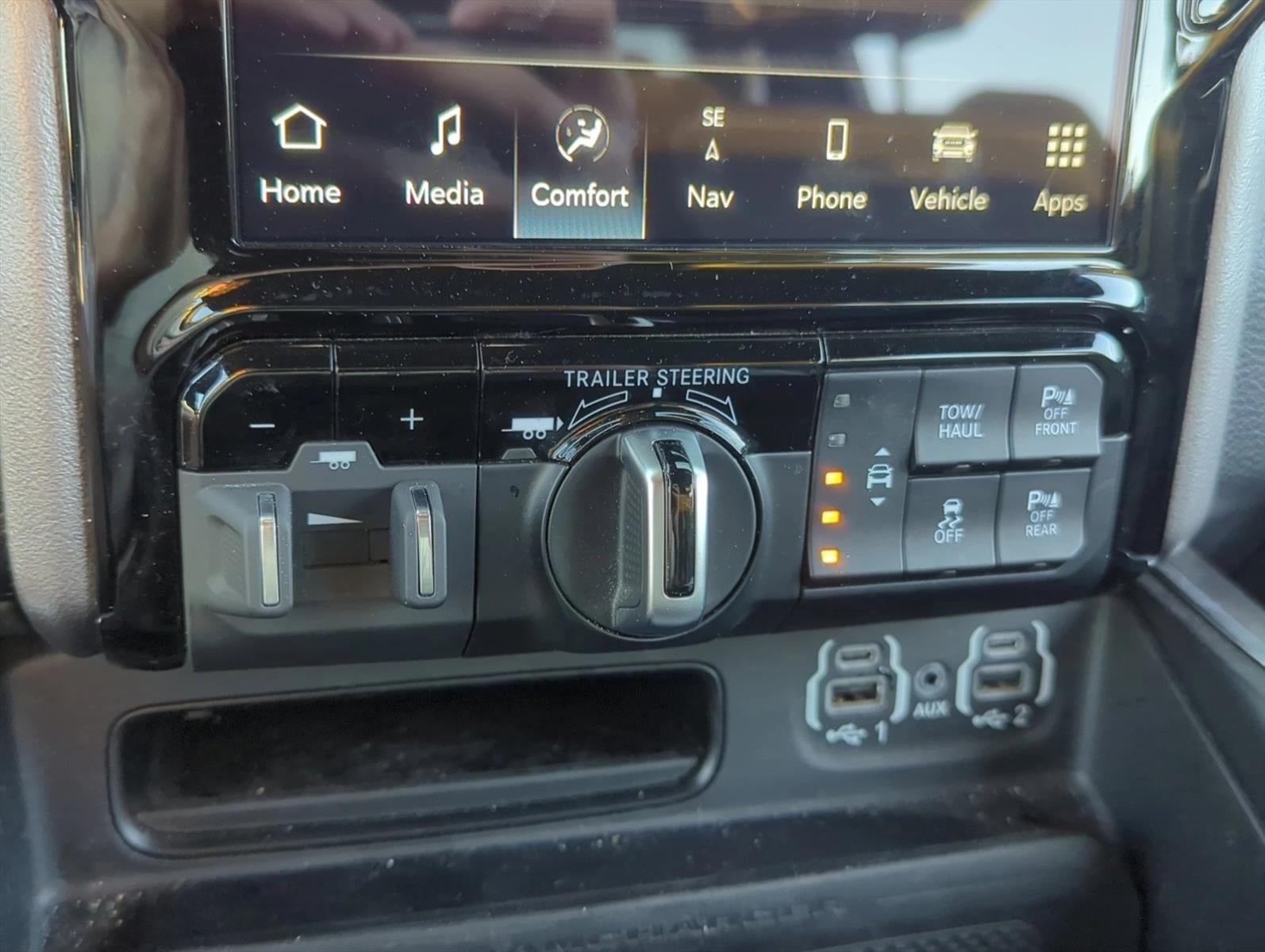 2023 RAM 1500 Laramie 4x4 Crew Cab 5'7" Box