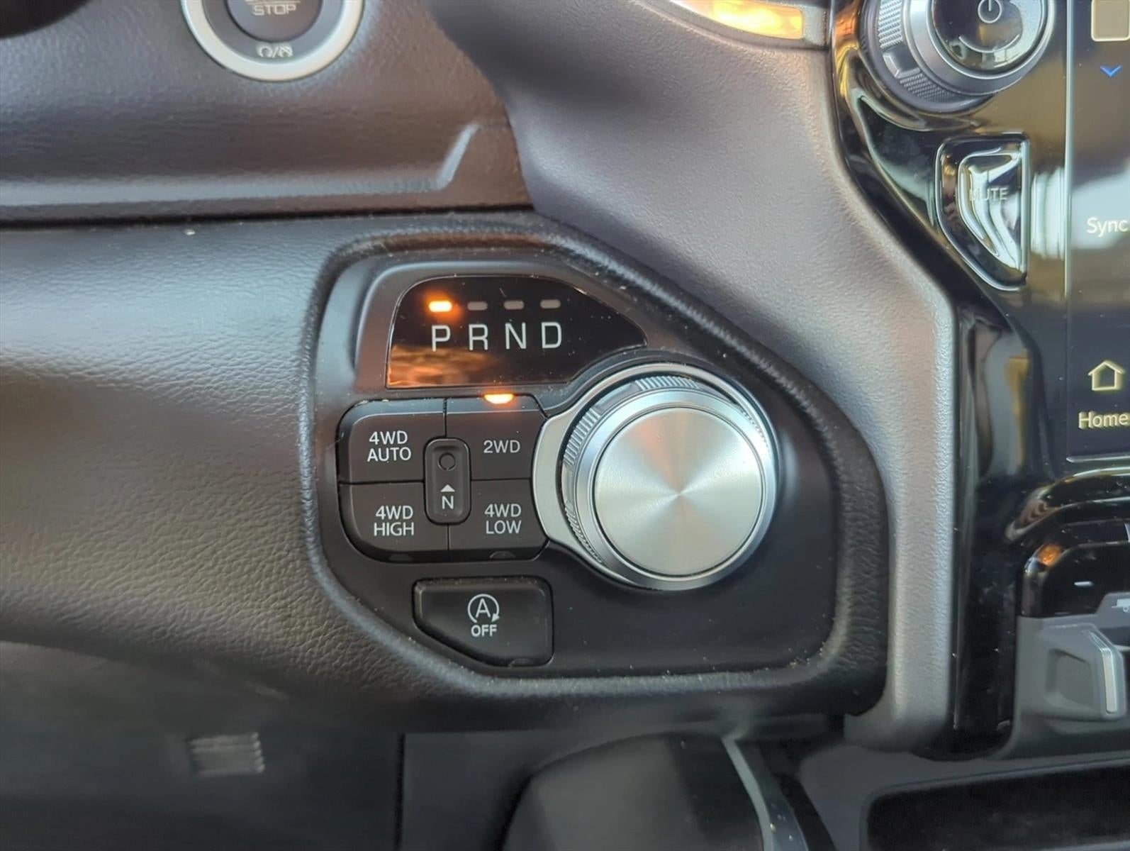 2023 RAM 1500 Laramie 4x4 Crew Cab 5'7" Box