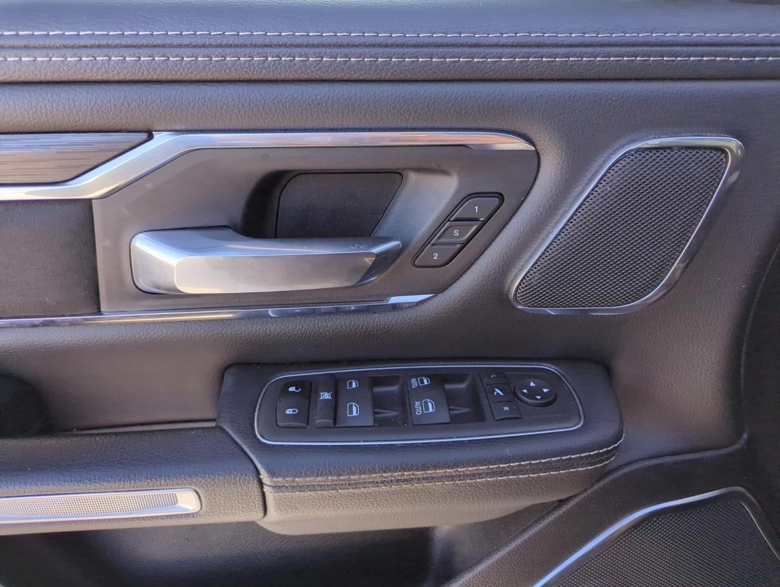 2024 RAM 1500 Laramie 4x4 Crew Cab 5'7" Box