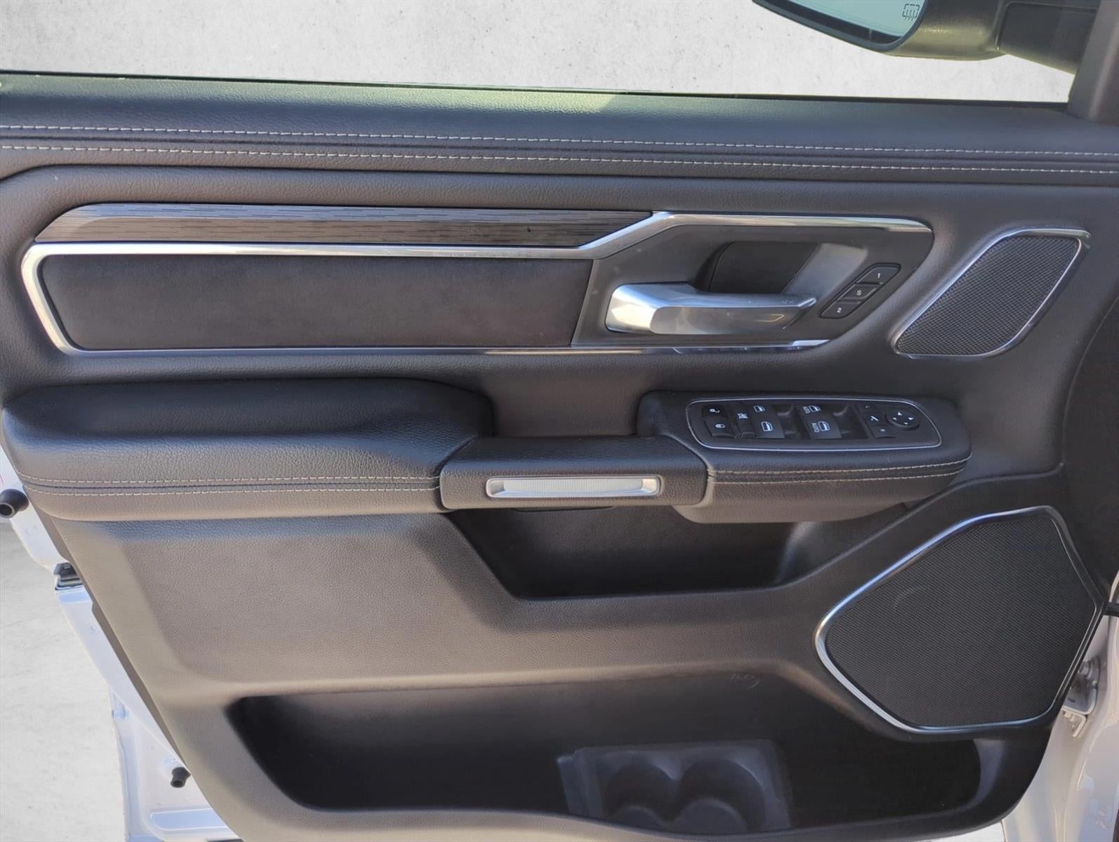 2024 RAM 1500 Laramie 4x4 Crew Cab 5'7" Box