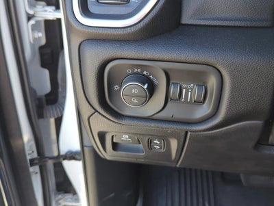 2024 RAM 1500 Laramie 4x4 Crew Cab 5'7" Box