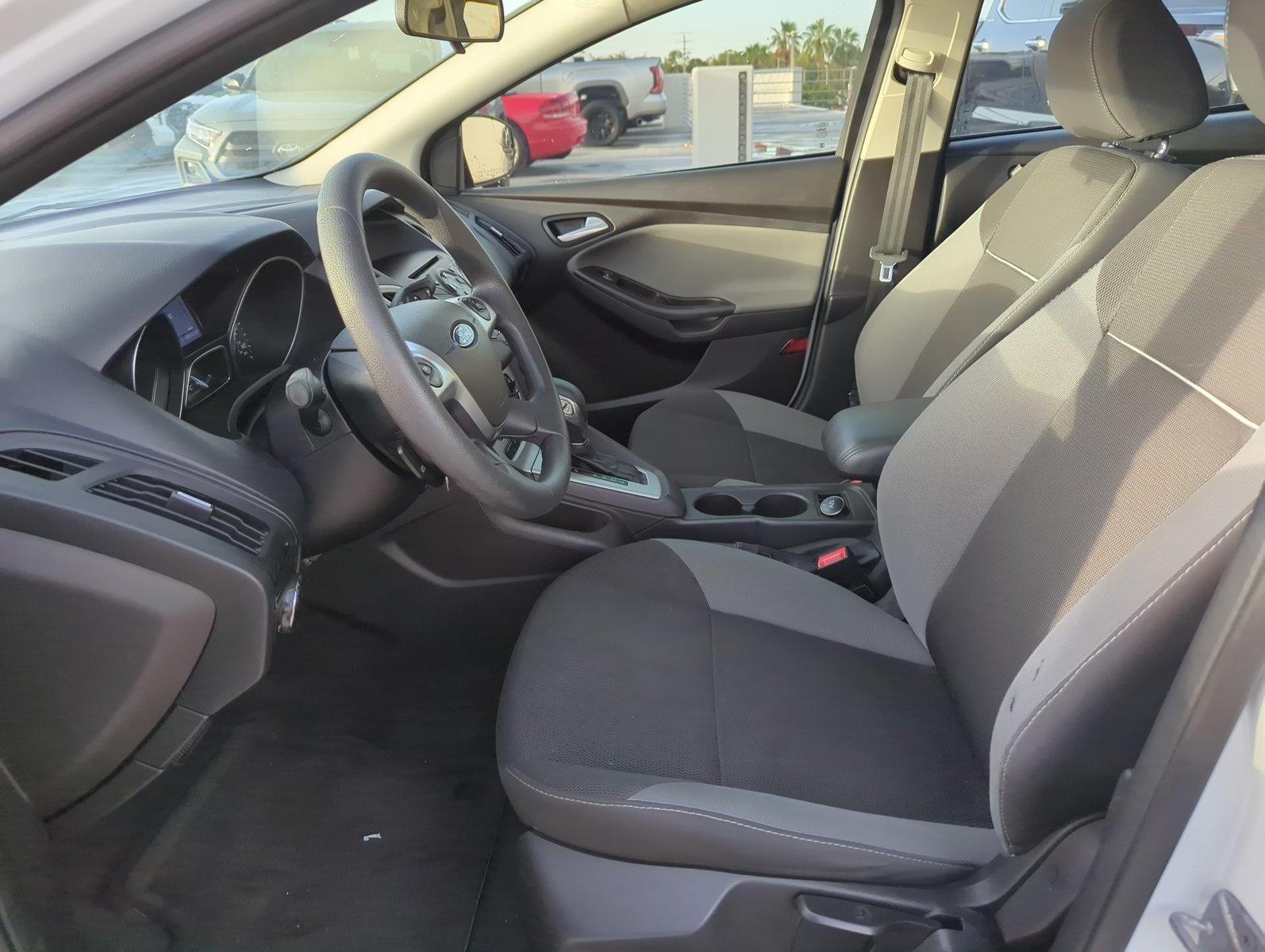 2013 Ford Focus 4dr Sdn SE