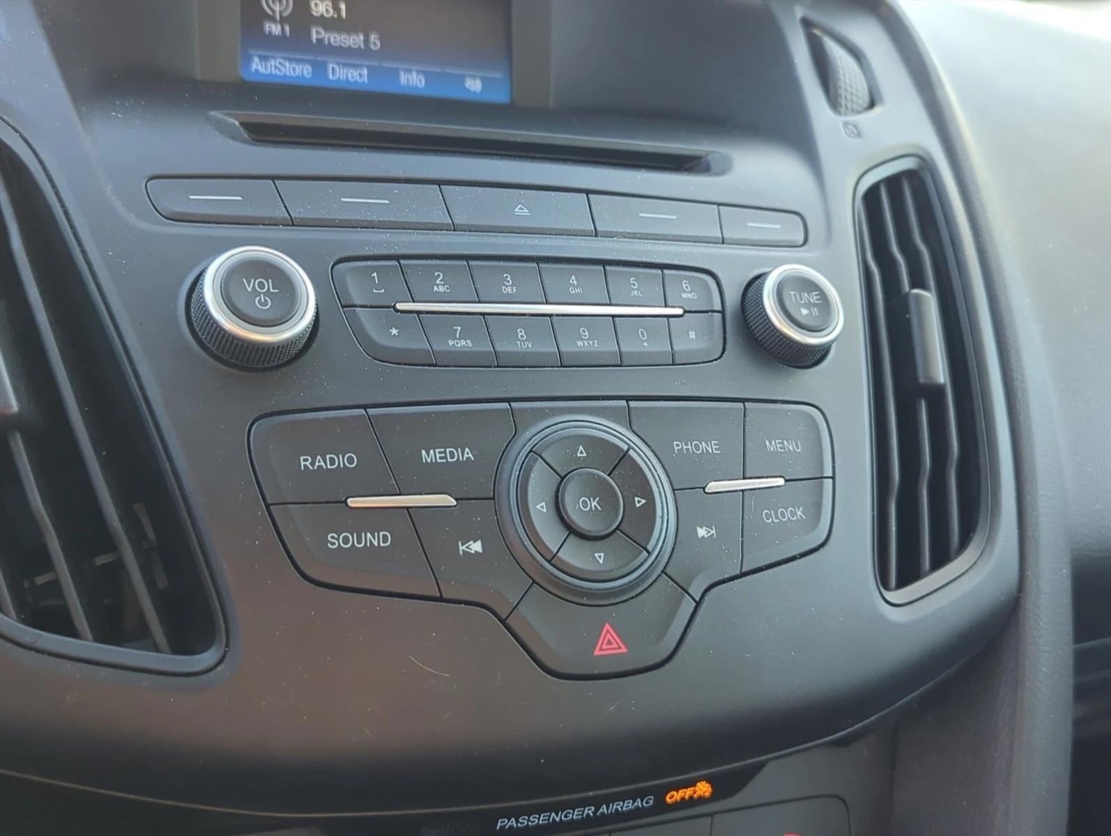 2016 Ford Focus 4dr Sdn SE