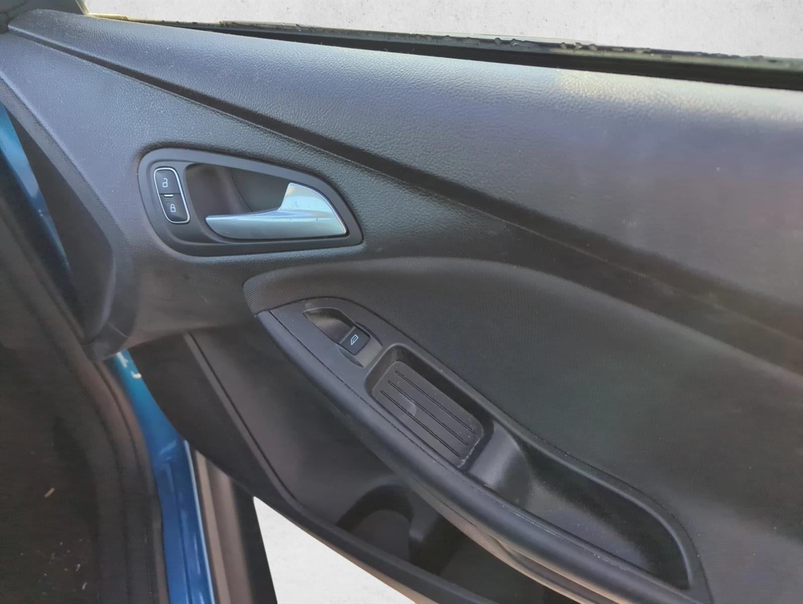 2016 Ford Focus 4dr Sdn SE