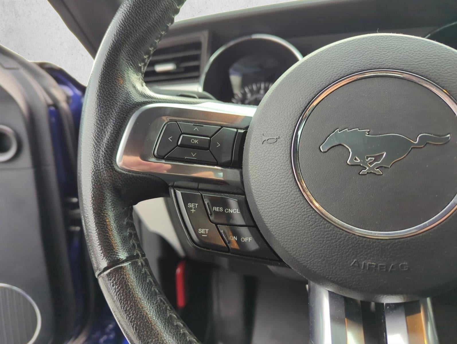 2015 Ford Mustang 2dr Conv EcoBoost Premium