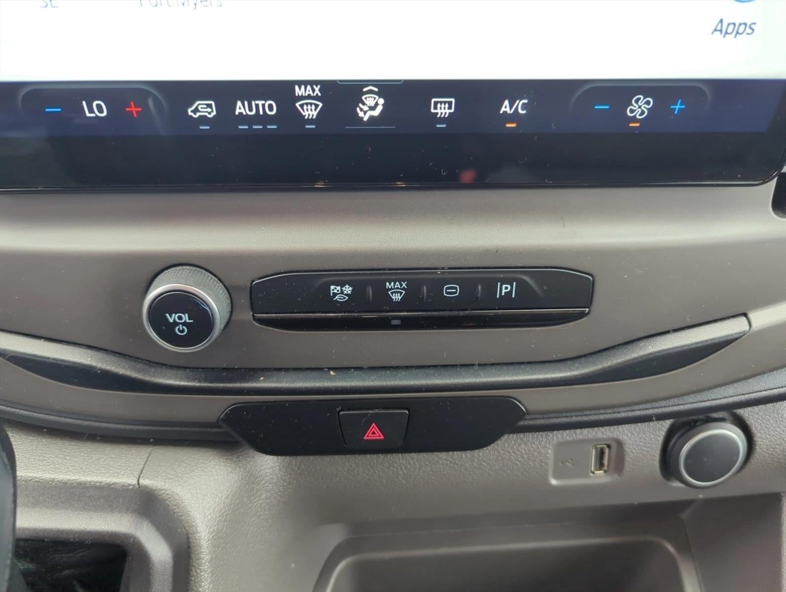 2022 Ford Transit Passenger Wagon T-350 148" Low Roof XLT RWD