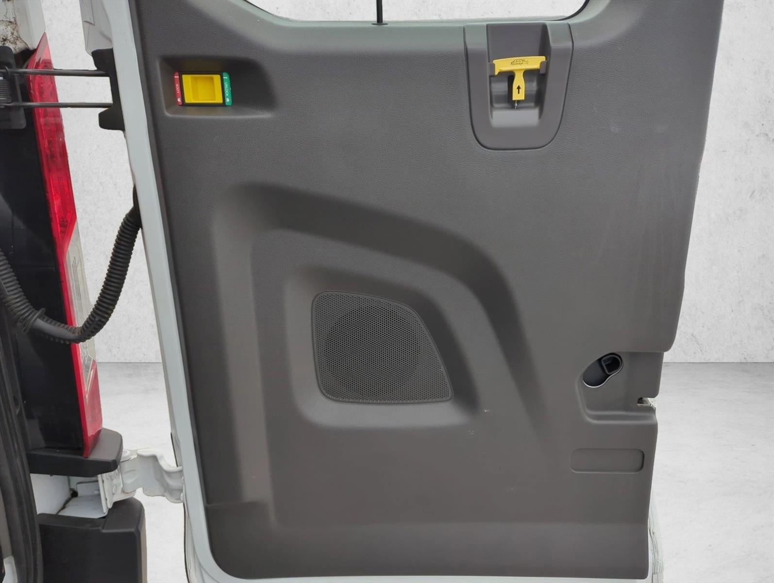 2022 Ford Transit Passenger Wagon T-350 148" Low Roof XLT RWD