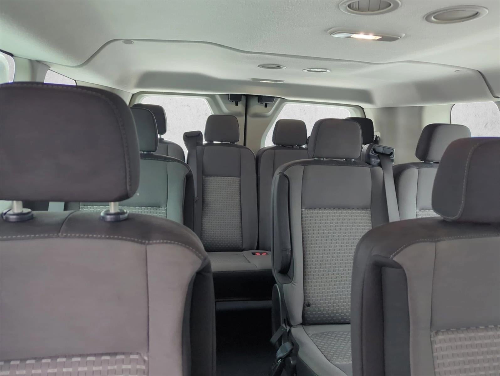 2022 Ford Transit Passenger Wagon T-350 148" Low Roof XLT RWD