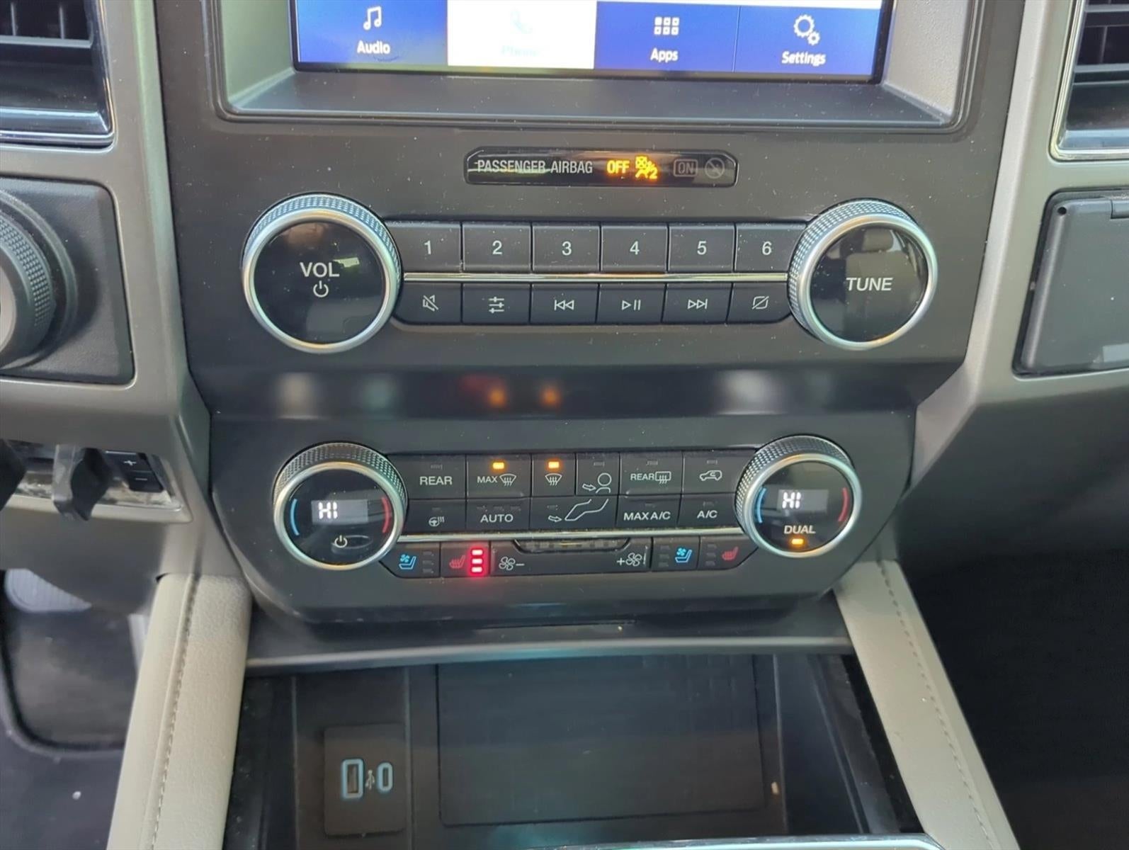 2021 Ford Expedition XLT 4x2