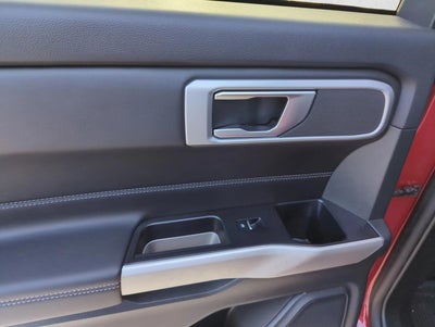 2023 Ford Explorer XLT RWD