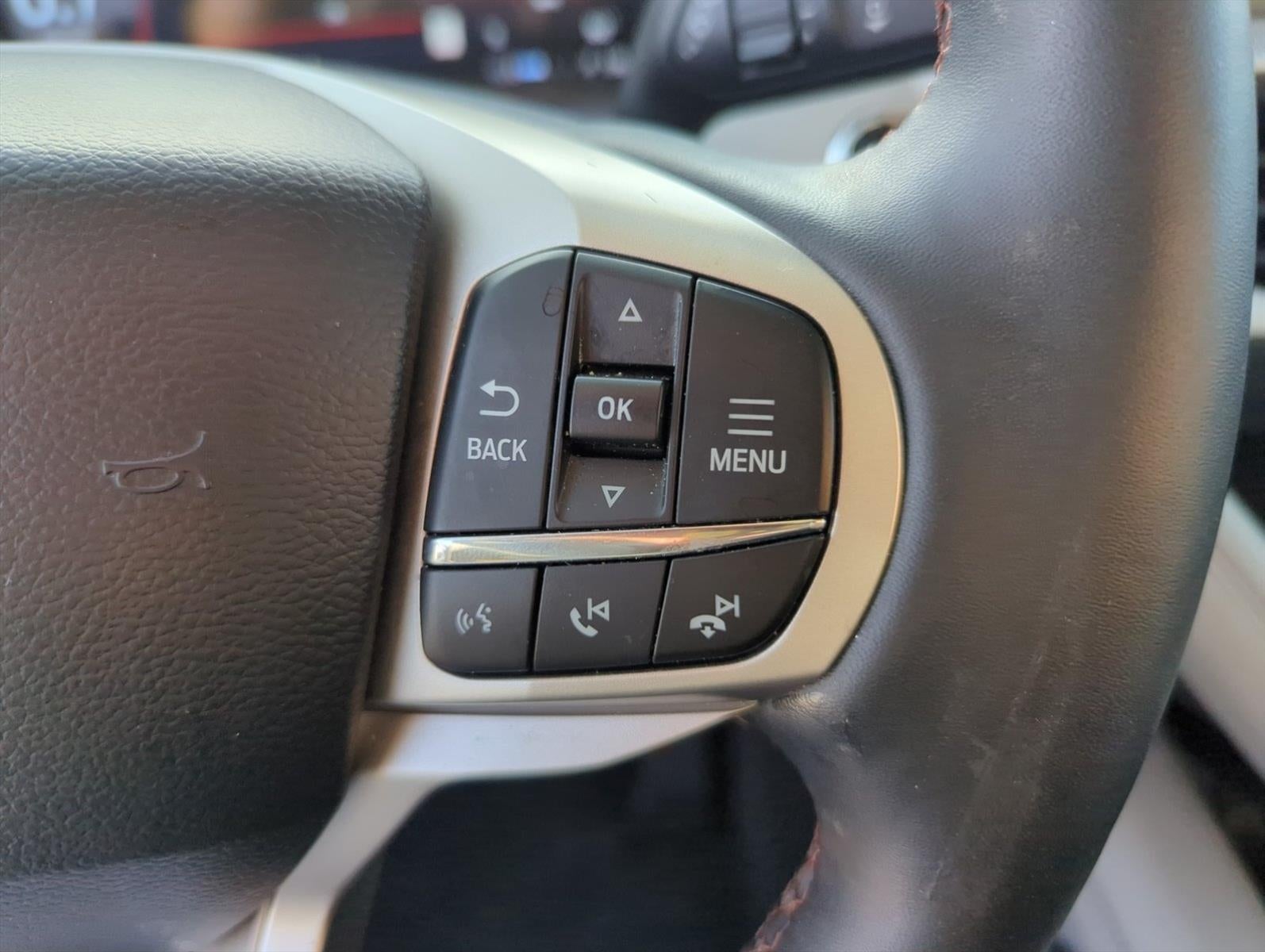 2025 Ford Explorer Active RWD