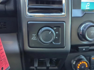 2017 Ford Super Duty F-250 SRW XLT 4WD Crew Cab 6.75' Box