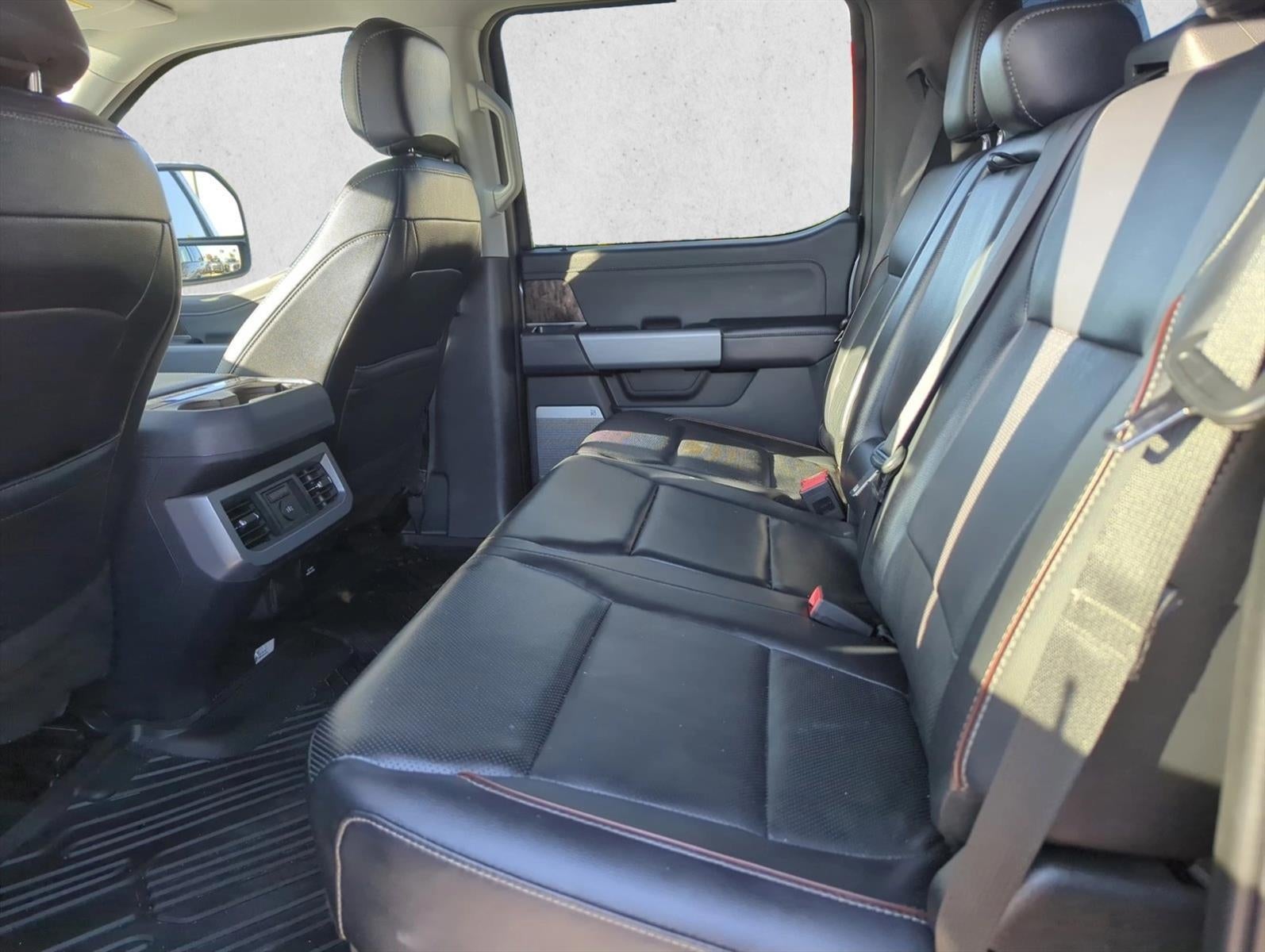 2024 Ford Super Duty F-250 SRW LARIAT 4WD Crew Cab 6.75' Box