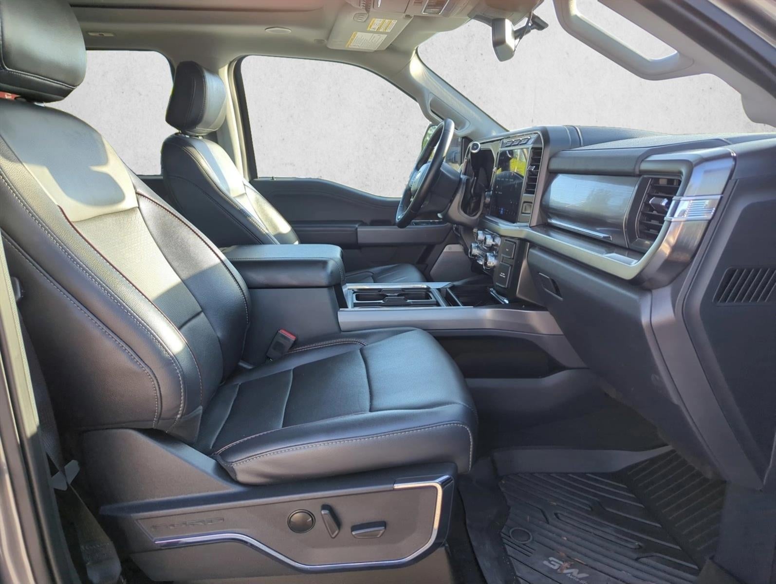 2024 Ford Super Duty F-250 SRW LARIAT 4WD Crew Cab 6.75' Box