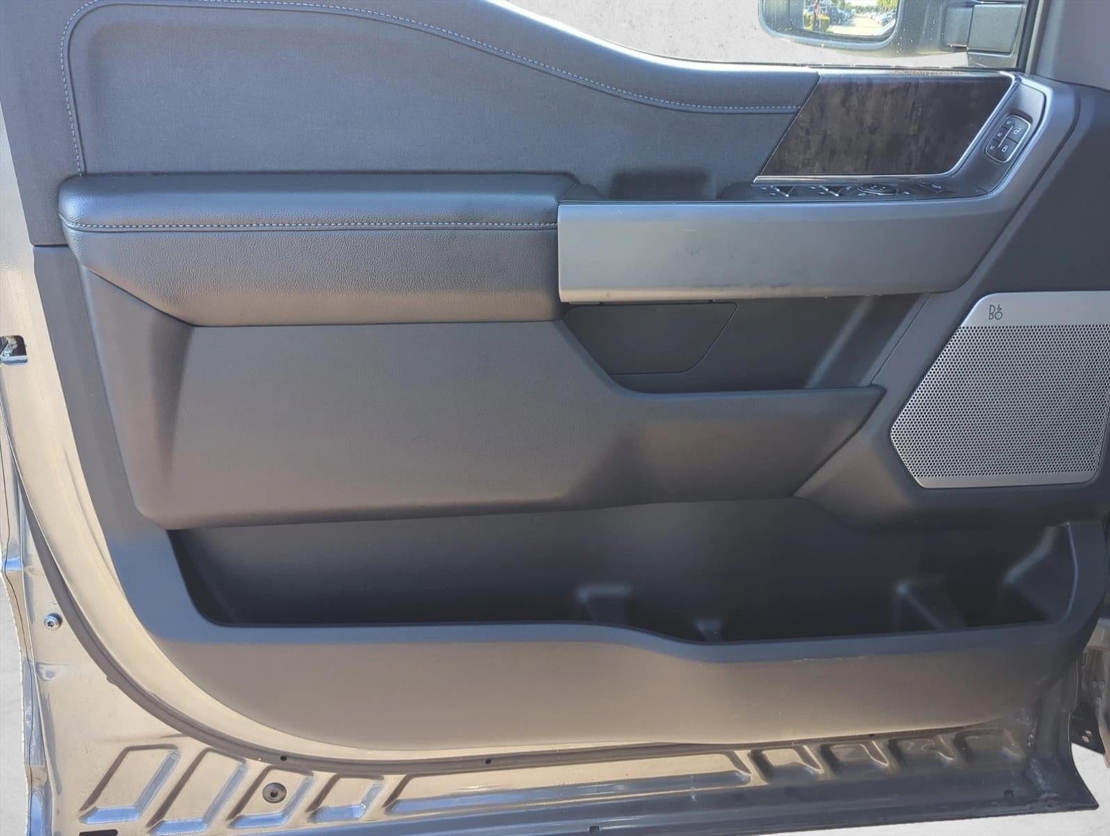 2024 Ford Super Duty F-250 SRW LARIAT 4WD Crew Cab 6.75' Box