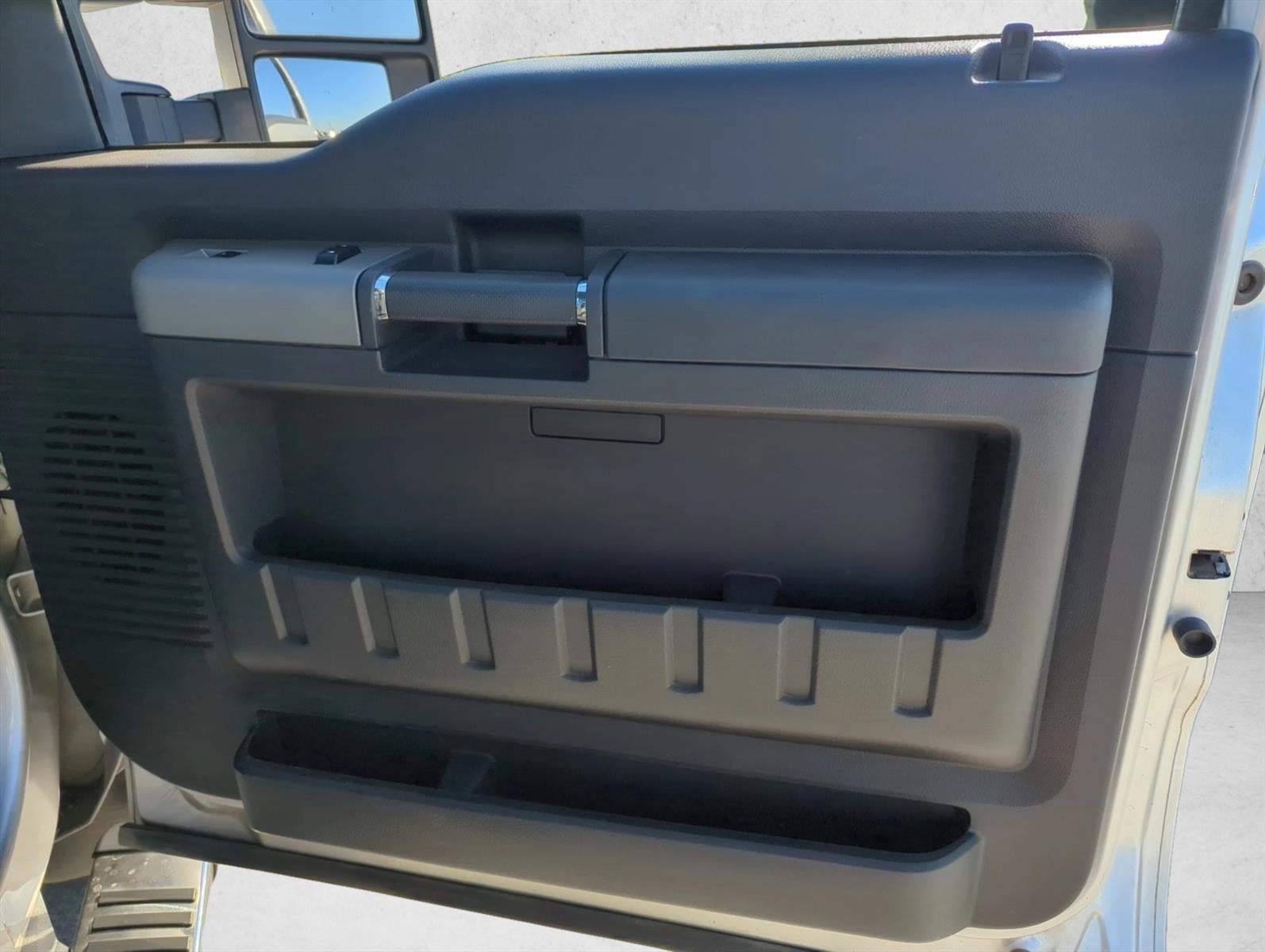 2012 Ford Super Duty F-250 SRW 4WD Crew Cab 6-3/4 Ft Box Lariat