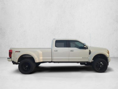 2020 Ford Super Duty F-450 DRW Platinum 4WD Crew Cab 8' Box