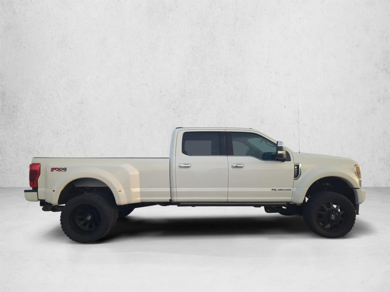 2020 Ford Super Duty F-450 DRW Platinum 4WD Crew Cab 8' Box