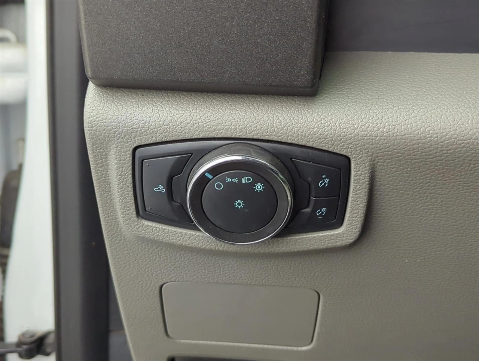 2021 Ford Super Duty F-450 DRW XL 4WD Crew Cab 8' Box