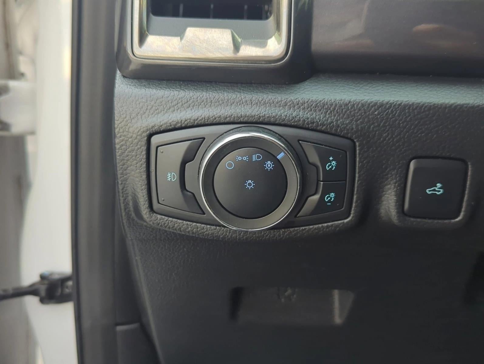 2020 Ford Ranger LARIAT 2WD SuperCrew 5' Box