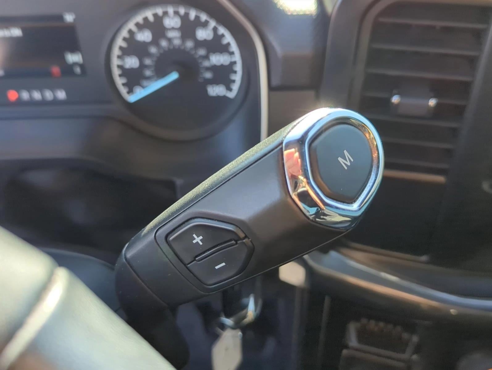 2023 Ford F-150 XL 2WD SuperCrew 5.5' Box