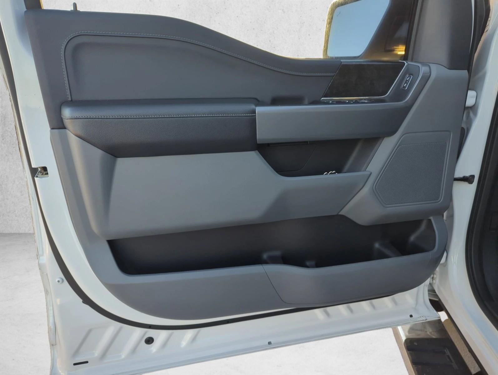 2023 Ford F-150 XLT 2WD SuperCrew 5.5' Box