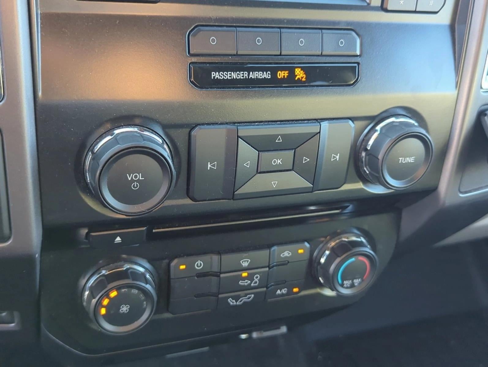 2016 Ford F-150 4WD SuperCrew 5-1/2 Ft Box XLT