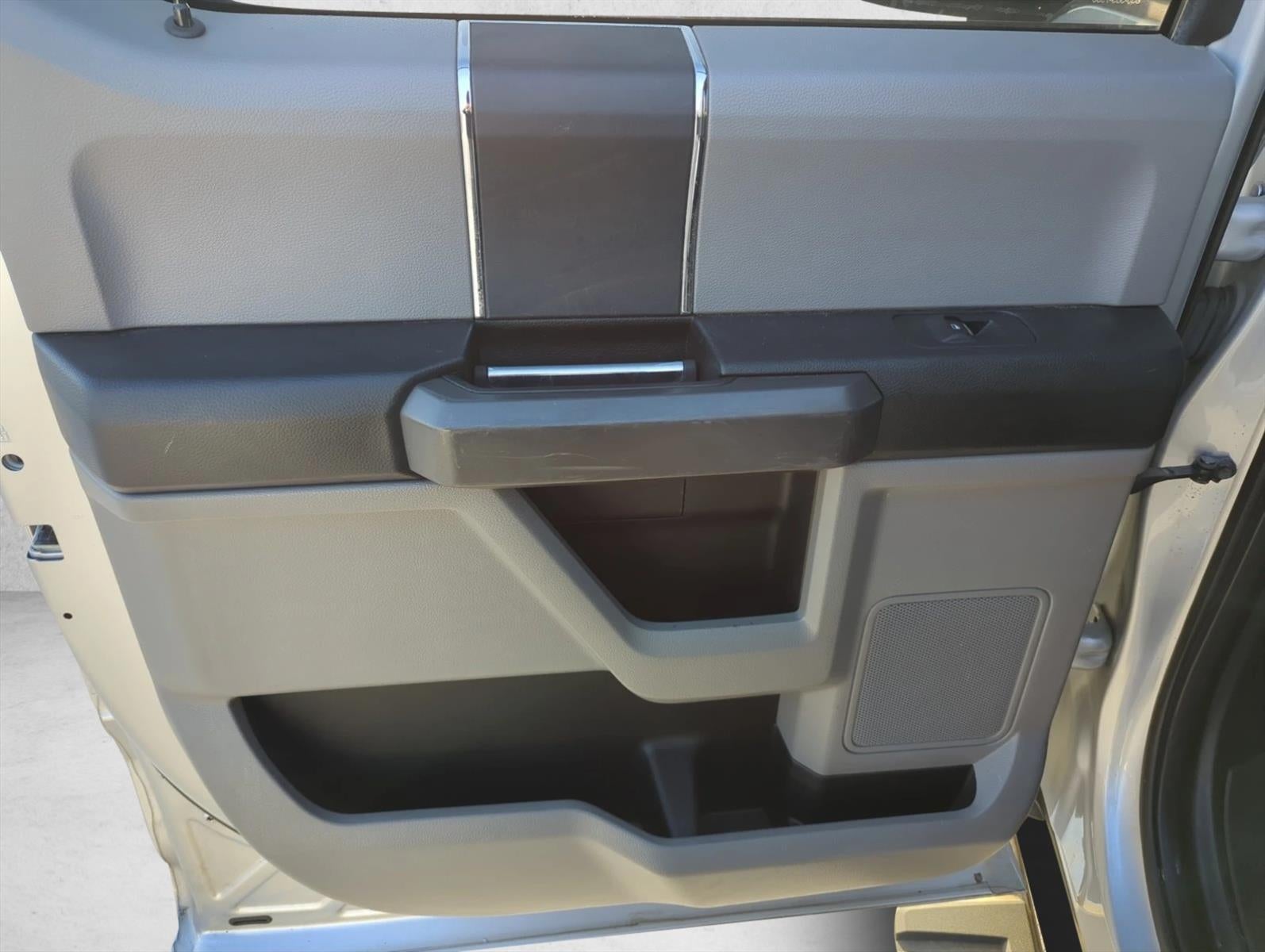 2016 Ford F-150 4WD SuperCrew 5-1/2 Ft Box XLT