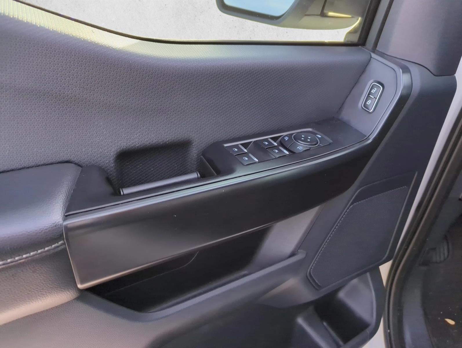 2024 Ford F-150 STX 2WD SuperCrew 5.5' Box