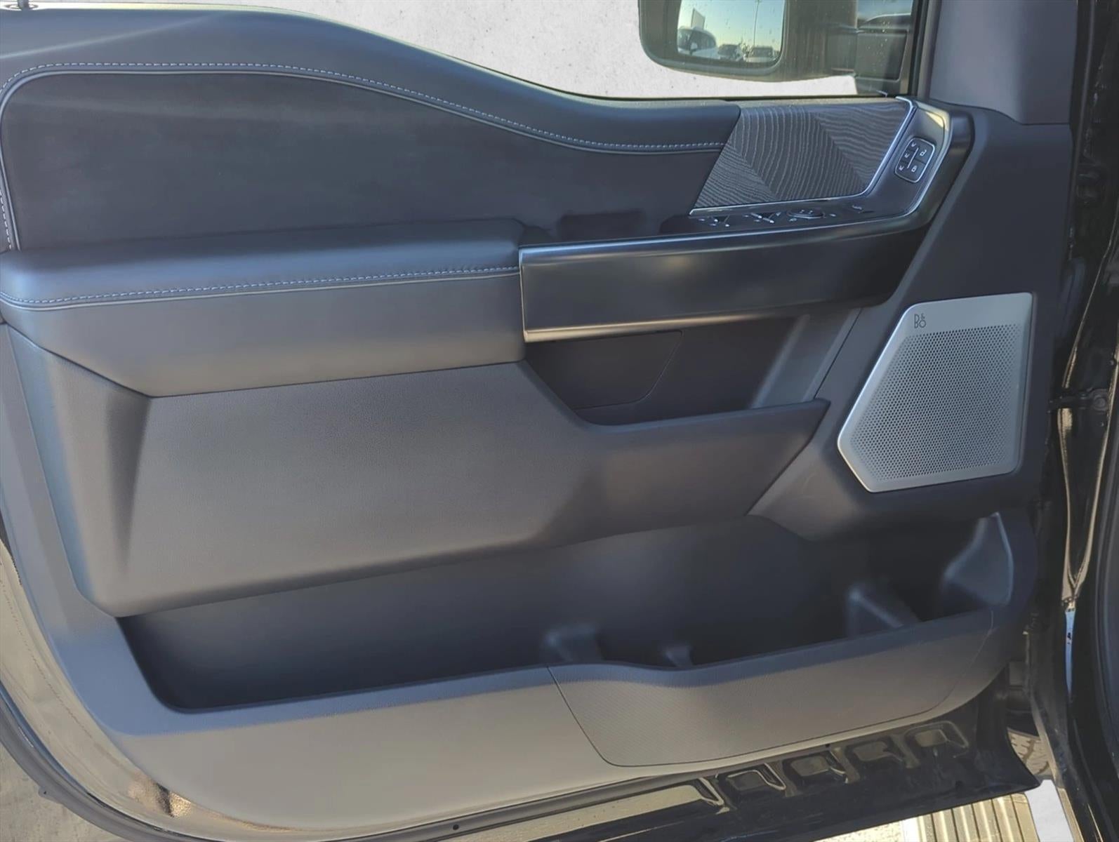 2023 Ford F-150 Platinum 4WD SuperCrew 5.5' Box