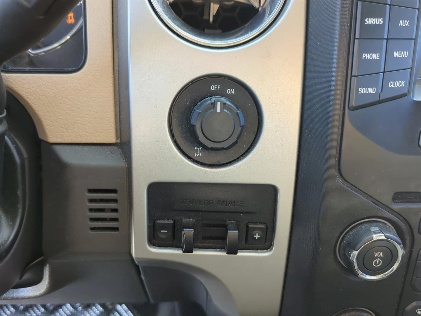 2013 Ford F-150 2WD SuperCab 6-1/2 Ft Box XLT