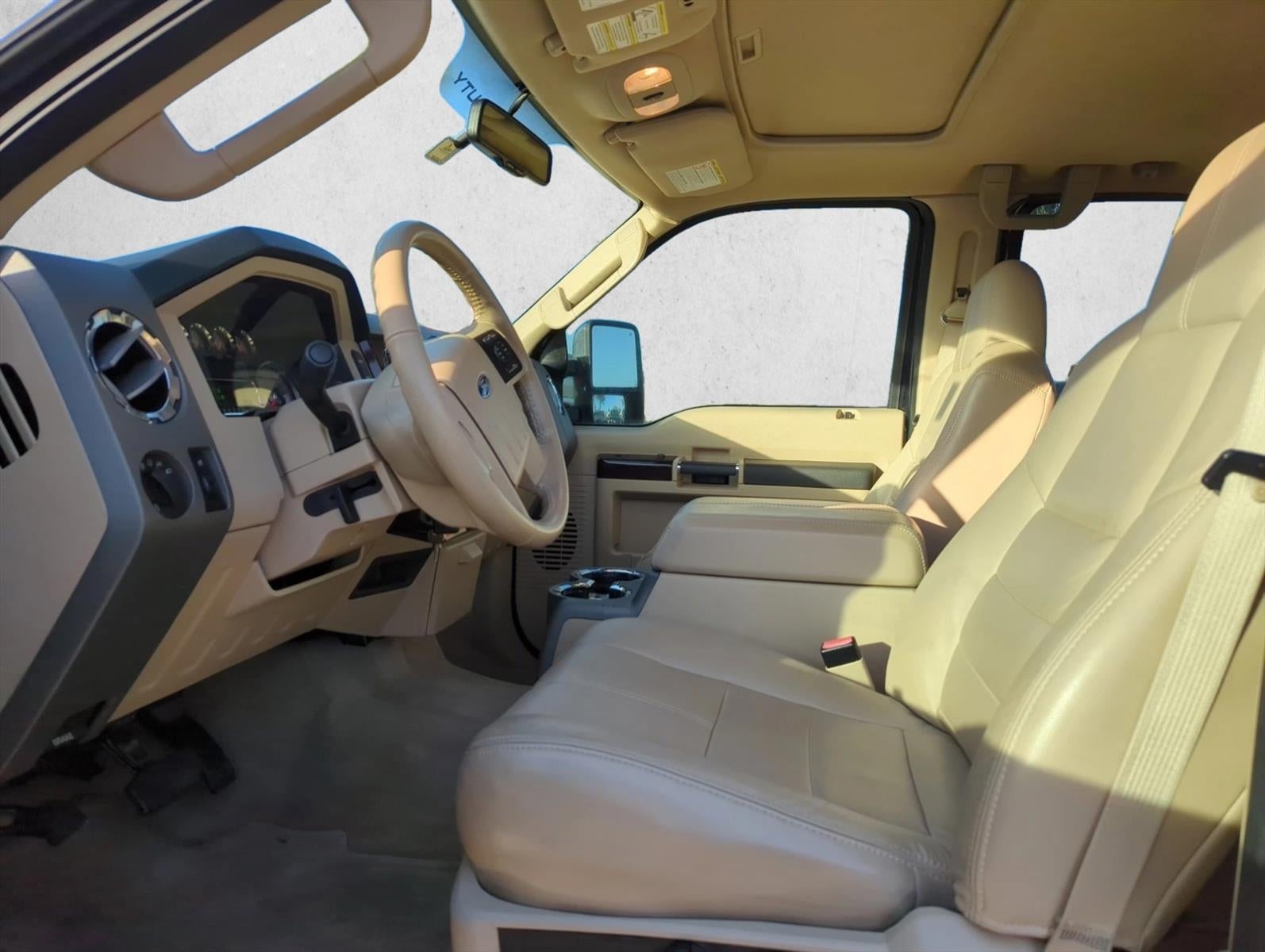 2010 Ford Super Duty F-350 DRW 4WD Crew Cab 8 Ft Box Lariat