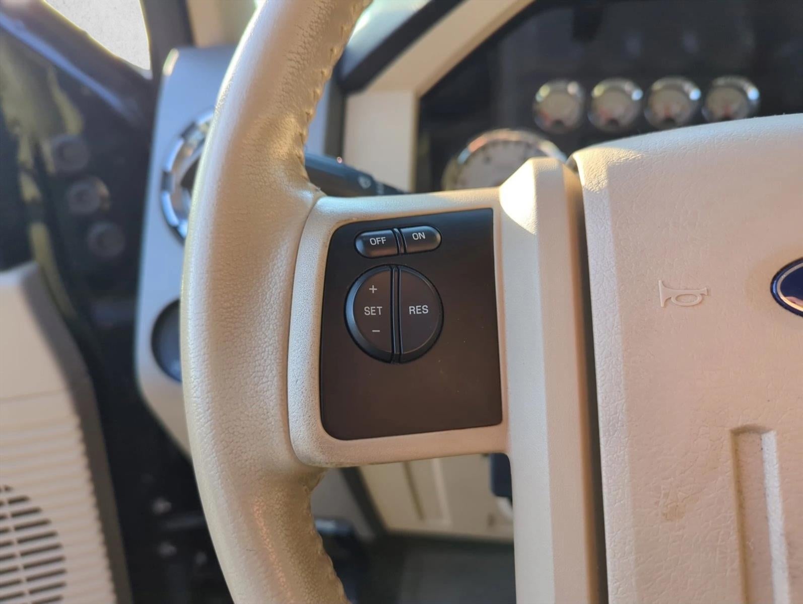 2010 Ford Super Duty F-350 DRW 4WD Crew Cab 8 Ft Box Lariat