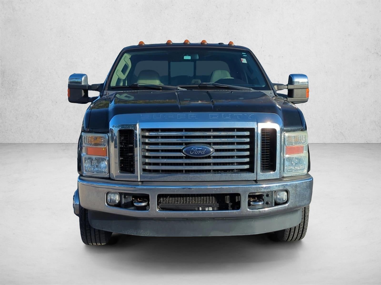 2010 Ford Super Duty F-350 DRW 4WD Crew Cab 8 Ft Box Lariat